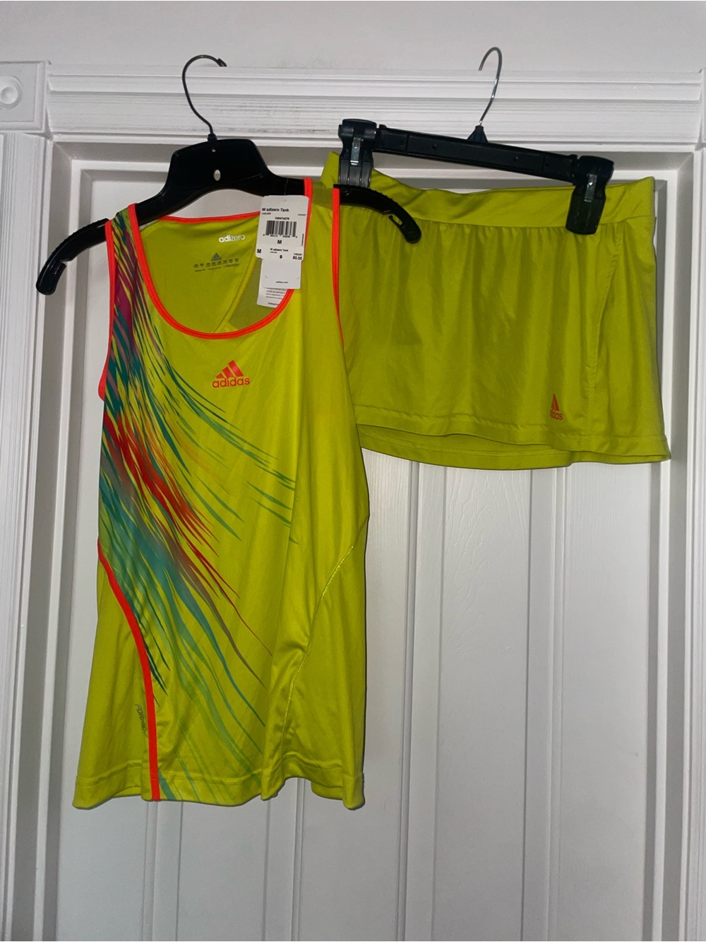 ADIDAS ADIZERO TANK & SKORT MATCHING SET IN LABLIME SZ MEDIUM NWT